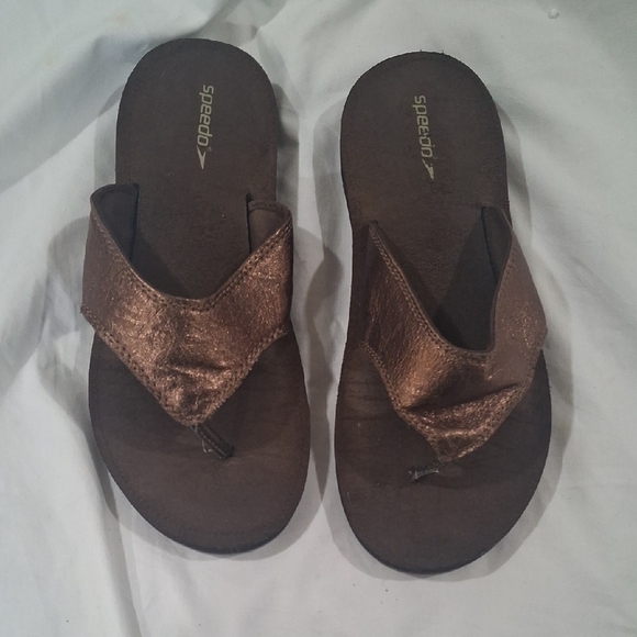 Speedo Women's Metallic Brown Sandals Size 9 - Picture 1 of 7
